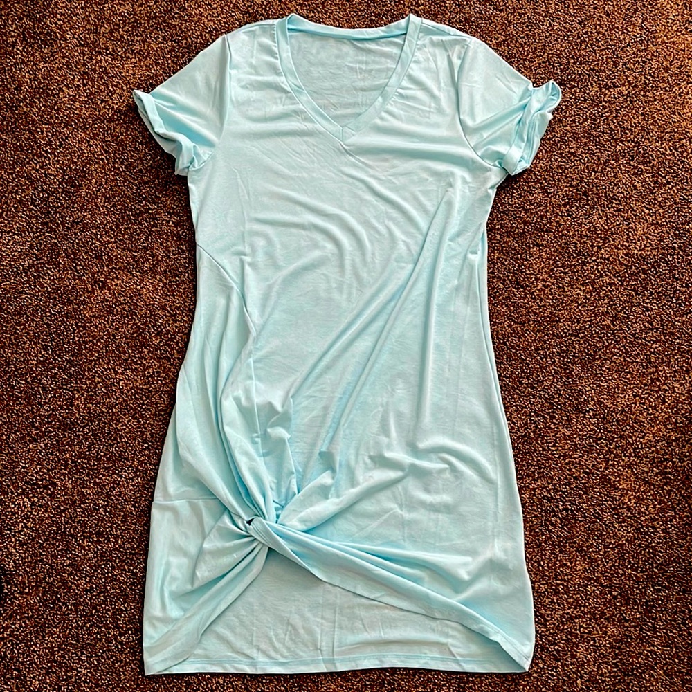 DRESS